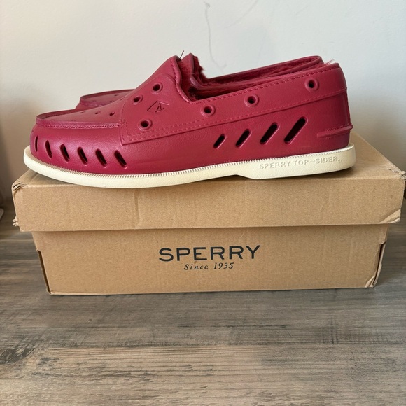 Sperry float fur boat shoes in rhubarb Size 8 New in Box - Picture 4 of 12